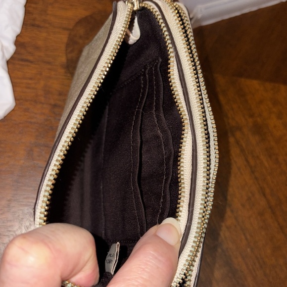 Coach  double zip wristlet  wallet coated canvas  tan/cream, monogram print  GUC - Picture 9 of 12